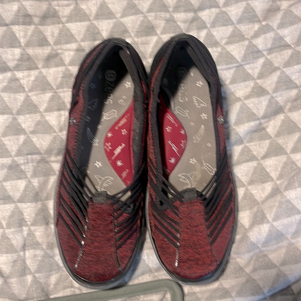 Slip on BZees Women’s Size 8